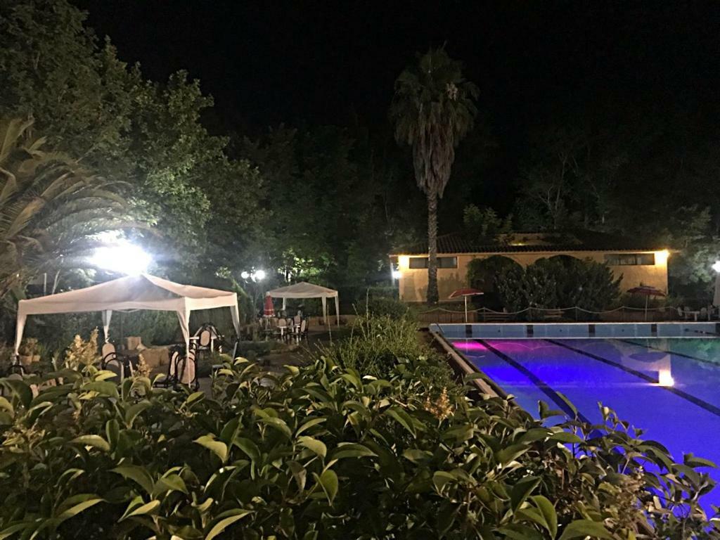 Agriturismo Agricasale Villa เปียซซา อาร์เมรีนา ภายนอก รูปภาพ